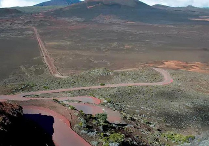 Survol en hélicoptère du volcan du Piton de la Fournaise à La Réunion (25 minutes) - Transferts inclus