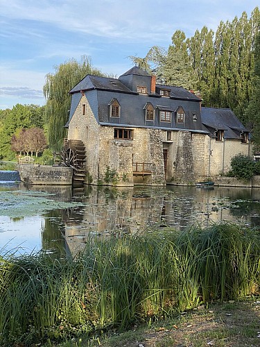 Le Moulin