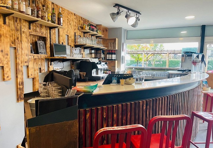 Nahia Biarritz bar 1