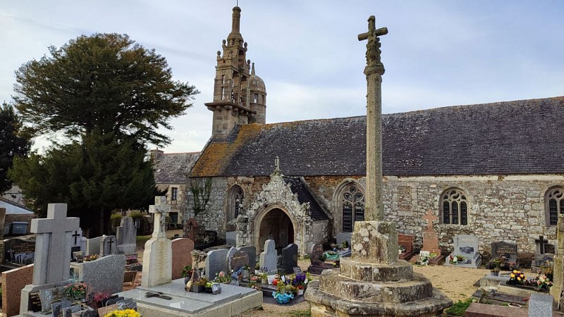 L'église, le cimetière et le calvaire