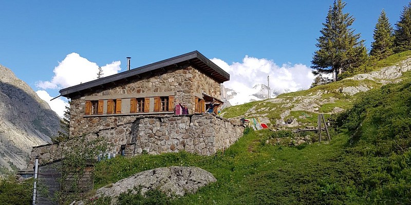 Mountain hut l'Alpe du Pin