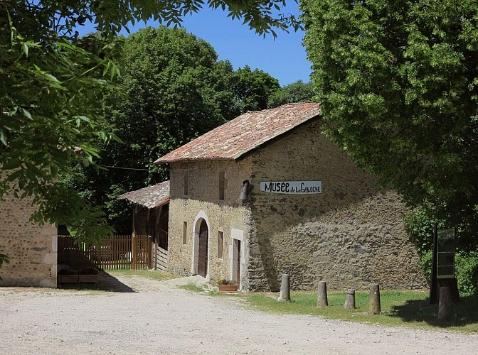 Musée " Histoire de la galoche"