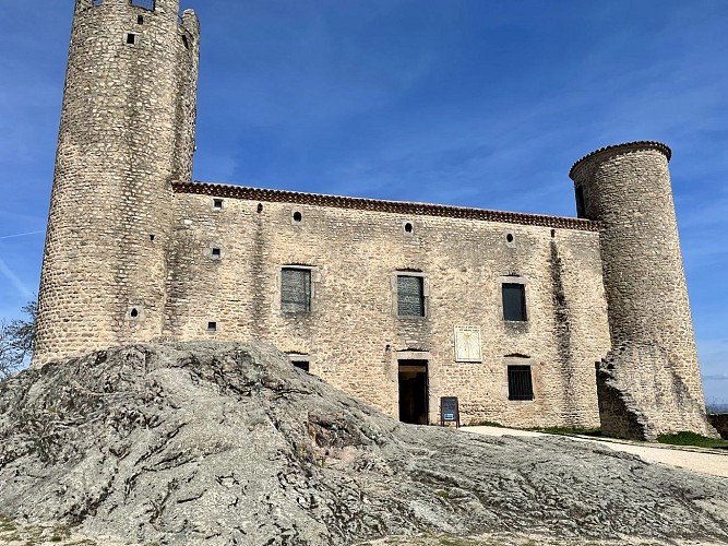 Château d'Essalois, Centre d'Interprétation des Gorges de la Loire