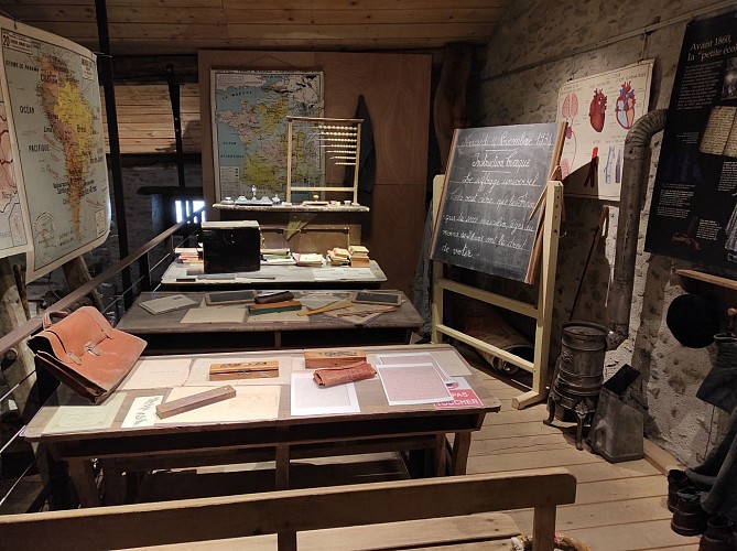 L'Arche d'Oé, heritage centre