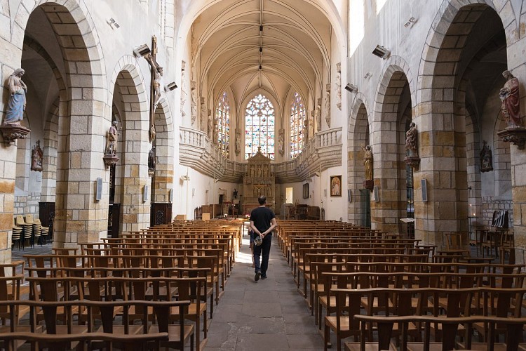 Église Saint-Pierre dite Sainte Chapelle