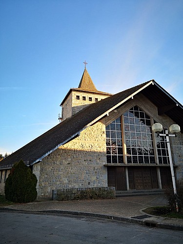 Church of Saint Thérèse in Le Rouget