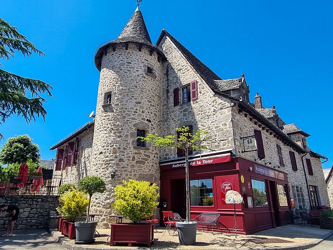 Medieval village of Marcolès, Petite Cité de Caractère®