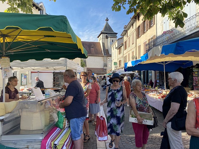 Marché hebdomadaire de Maurs