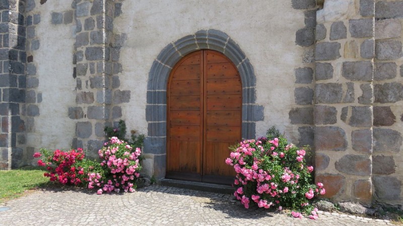 Roman church of Saint-Bonnet