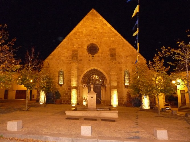 Église Romane Notre-Dame de Montaigut en Combrailles