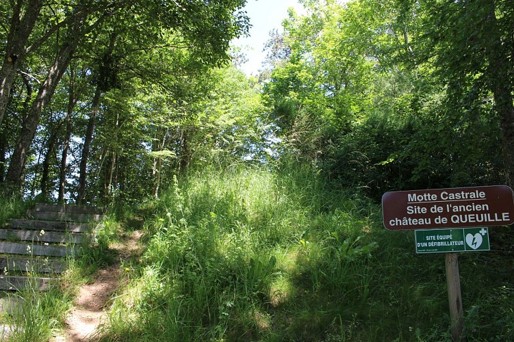 Motte Castrale de Queuille