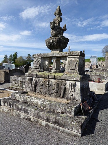 Caveau de Pierre Loth