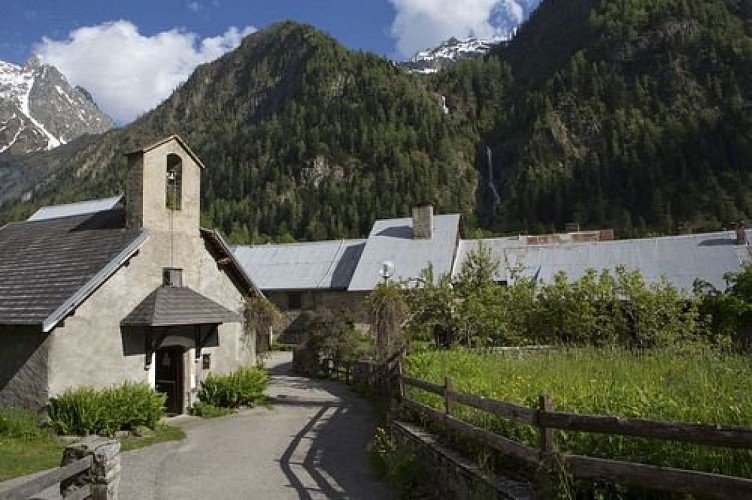 Le village de Valsenestre