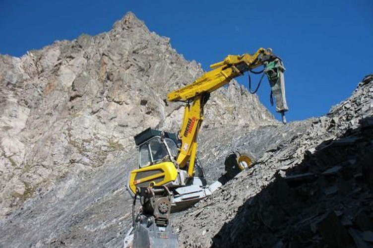 Travaux au col de la Muzelle
