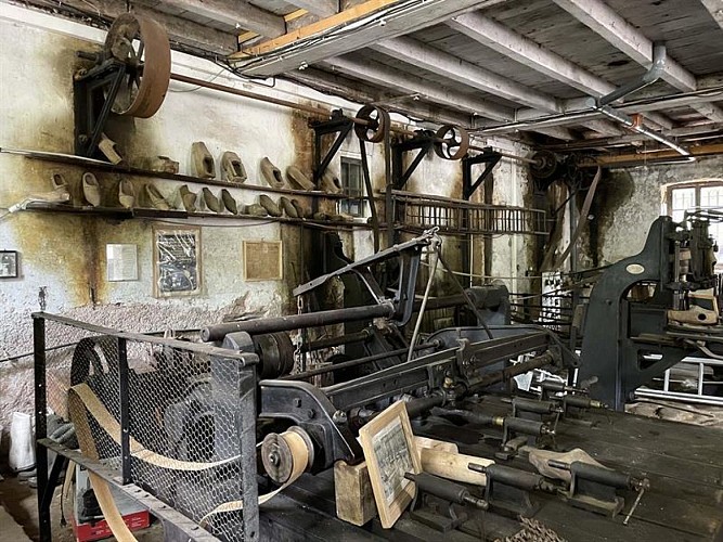 La saboterie mécanique musée Bobant