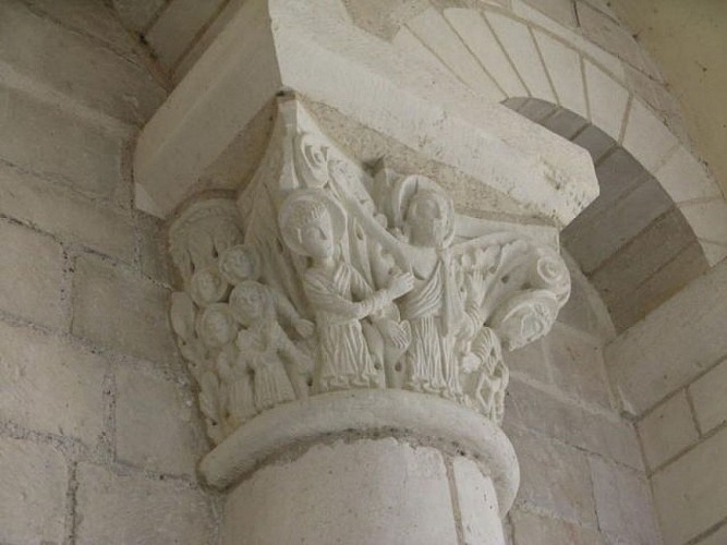 abbaye fleury chapiteau