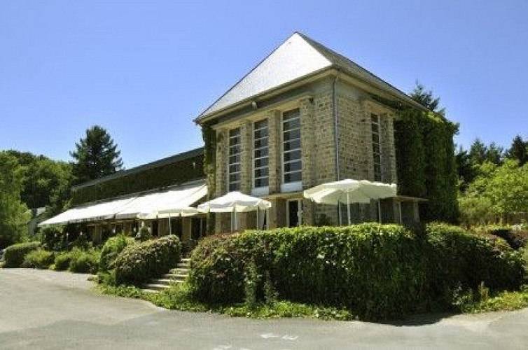 Hôtel du Lac (Neuvic)
