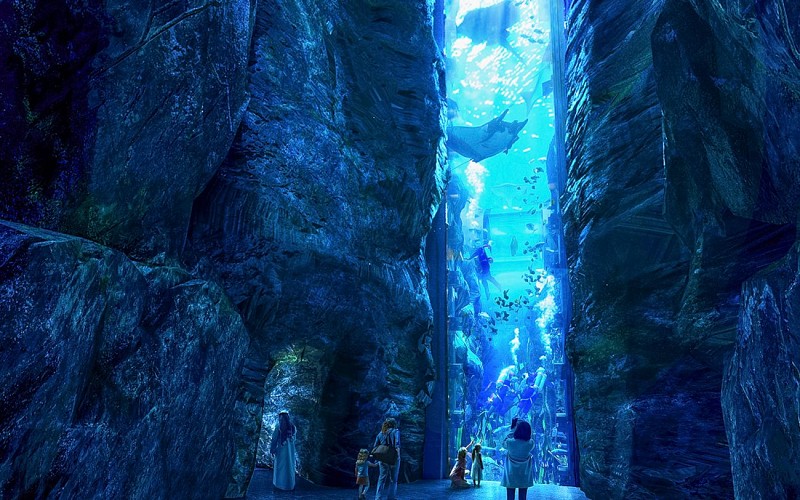 From Dubai: Abu Dhabi Full-Day City Tour with Ferrari World