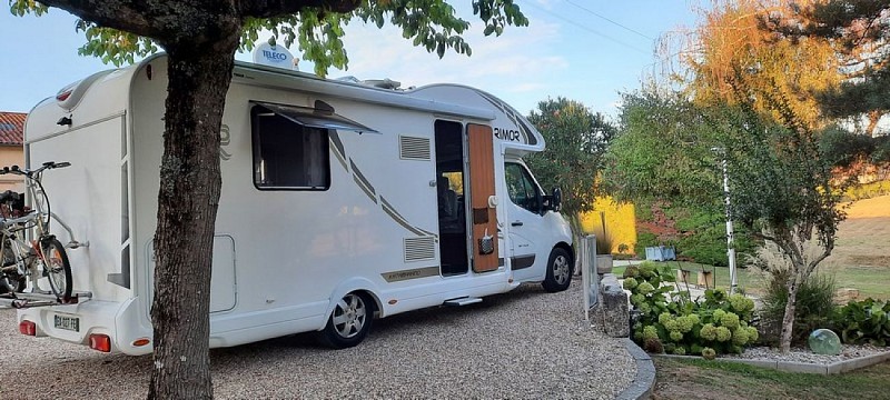 Domaine-Maison-de-la-Reine-accuel ccars-BD©Domaine Maison de la Reine