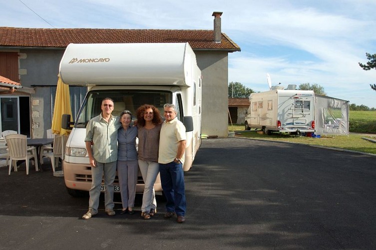 Aire de camping-car Horizon Doazit (4)