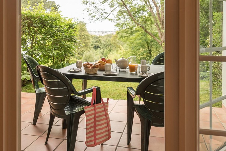 Appartement-5-personnes-Standard---Terrasse-1440x900