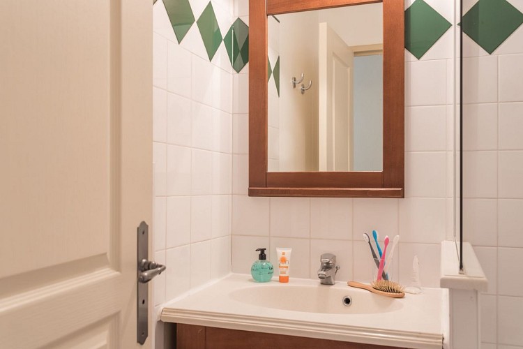 Appartement-5-personnes-Standard---SDB-1440x900