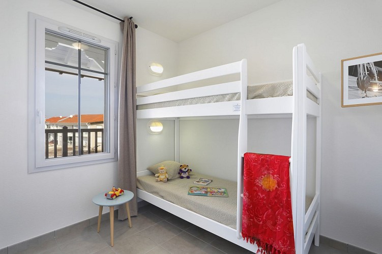 Chambre avec lits superposés