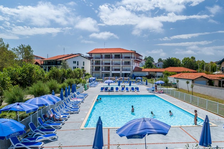 odalys2017-vue d'ensemble +á partir de la mer 2-Maité Pharisier-web