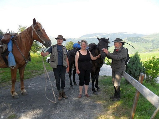 Kaskoleta-chevaux-Estérençuby