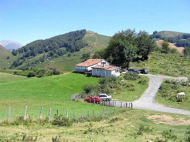 Kaskoleta-vue montagne-Estérençuby