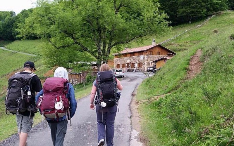 Refuge Orisson-randonneurs 1440x900