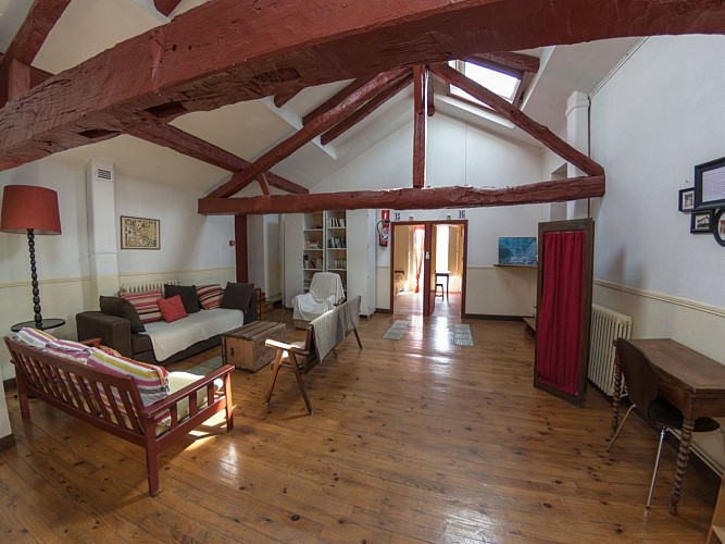 Oronozia-Baigorri-2è étage salle lecture