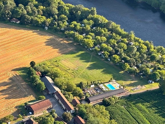 gite-de-groupe-Les Cinq Chateaux - Vezac (8)