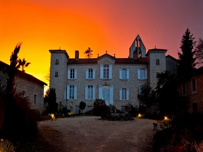 1_Vue exterieure_la_Maison_des_Coteaux