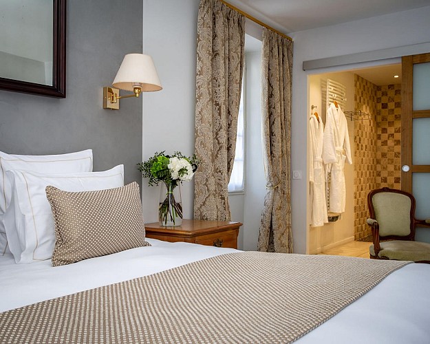 Hôtel le Centenaire, Les Eyzies 3