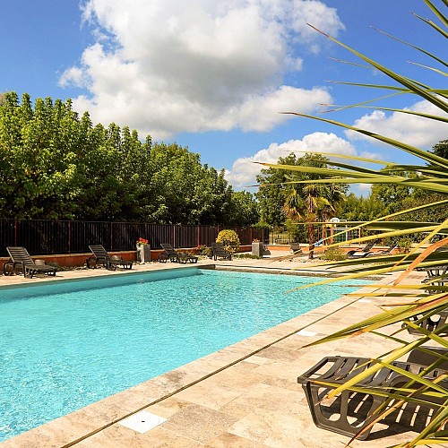 Hôtel Archambeau - Thonac 1 2