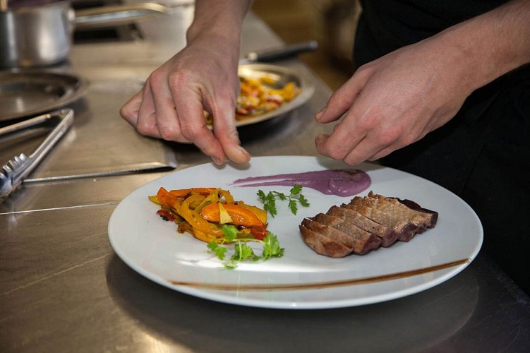 Hotel restaurant plaisance