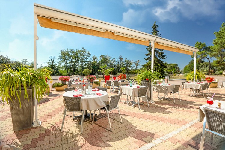 HOTEL LE TROPICANA 9 2 2