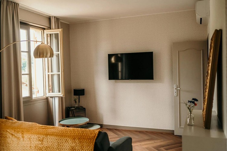 Hôtel Le Cro-Magnon 2 2