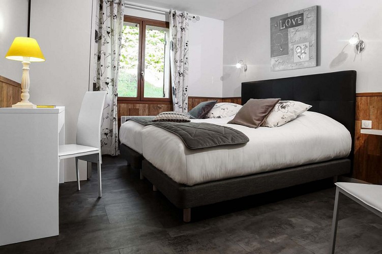 Hotel_Domaine_de_la_Rhonie (3)