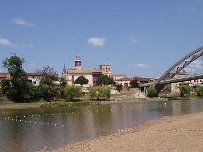 Plage sur le Lot à Castelmoron