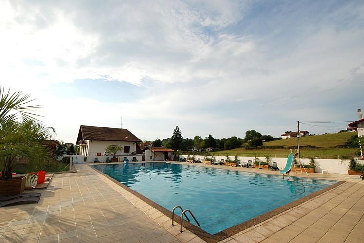 Hôtel-Bonnet-piscine