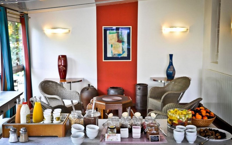 buffet petit dejeuner villa verte  hotel les goelands saint jean de luz - Copie