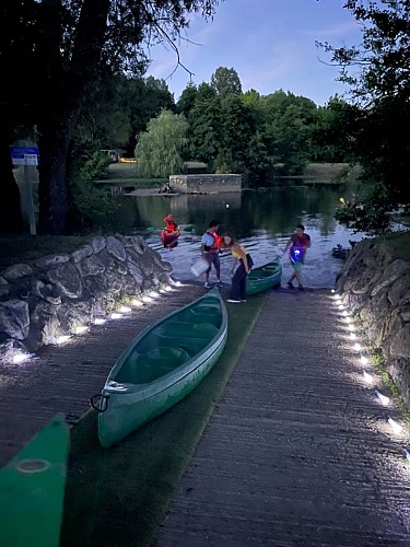 canoe neuvic descente aux flambeaux