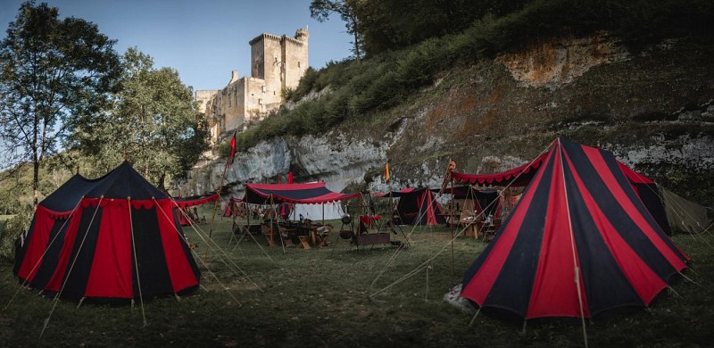 PCU_Château de Commarque_troupe médiévale_ Les Eyzies_ octobre 2023©Déclic&amp;Décolle