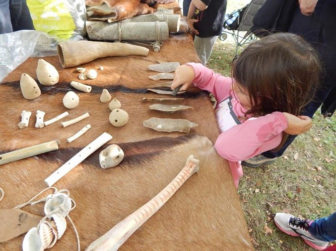 Atelier-musique-prehistorique_12