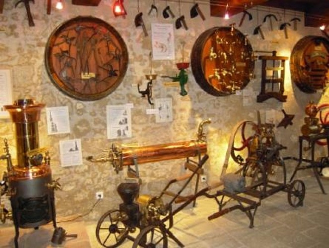 Musée des roches cristallines et des outils de la vigne