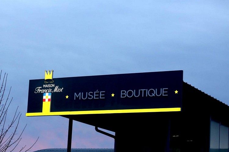 Féérie gourmande - Uzos - Musée boutique de nuit