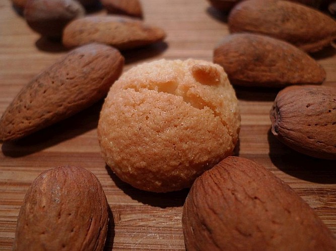La Fabrique de Macarons - macaron avec amandes