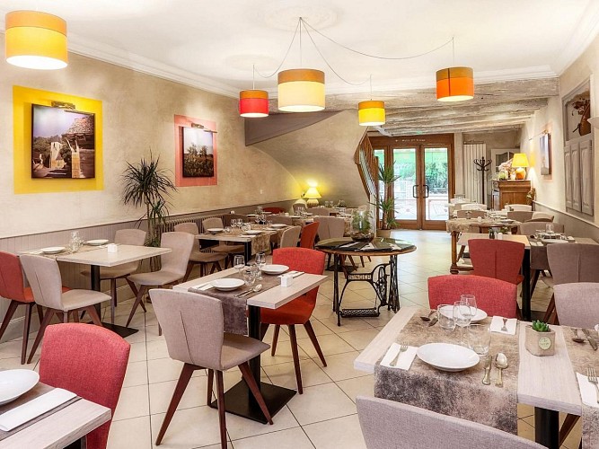 Hôtel Restaurant Aechambeau- Salle intérirure